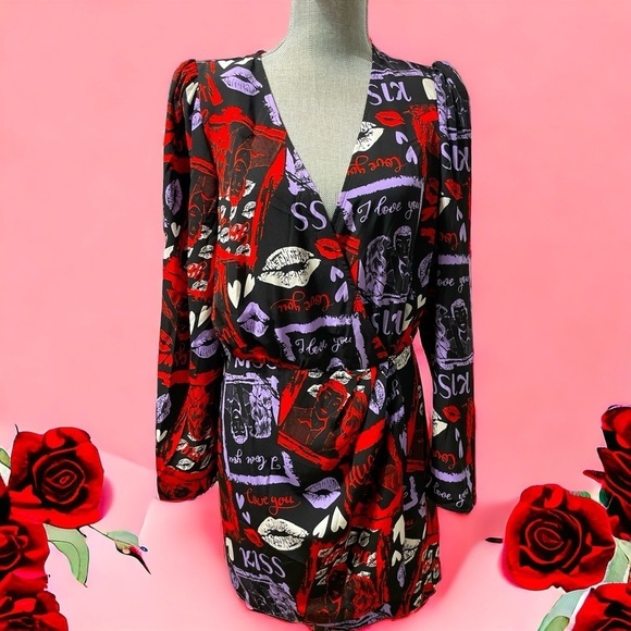 Signature 8 Kiss and love Romper size L. - Picture 2 of 11